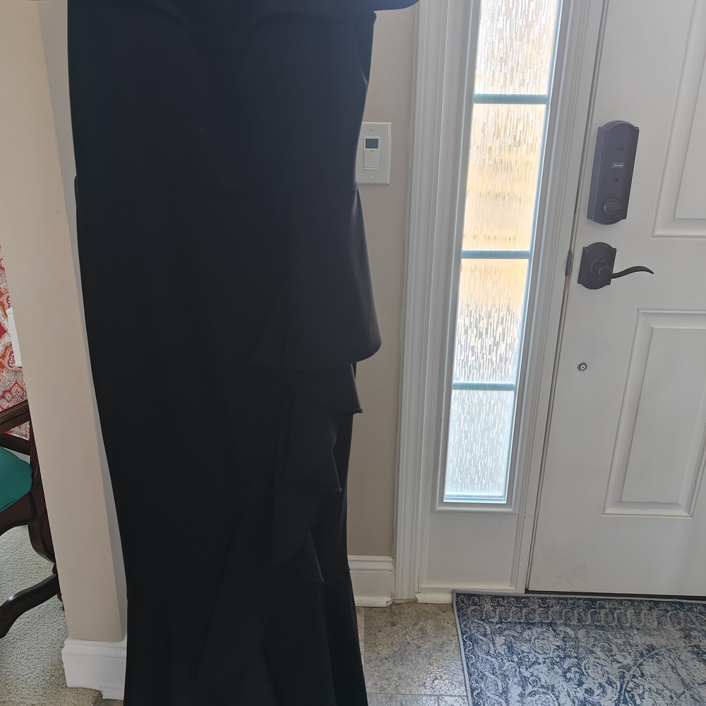 Betsy & Adam Ruffle Black Dress. - Picture 13 of 16